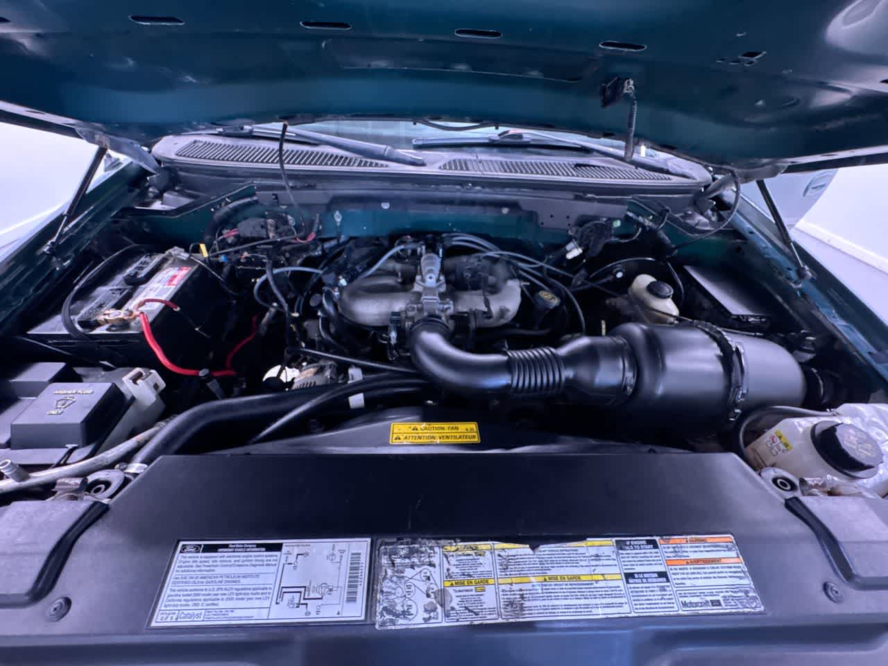 used 2000 Ford F-150 car, priced at $5,500