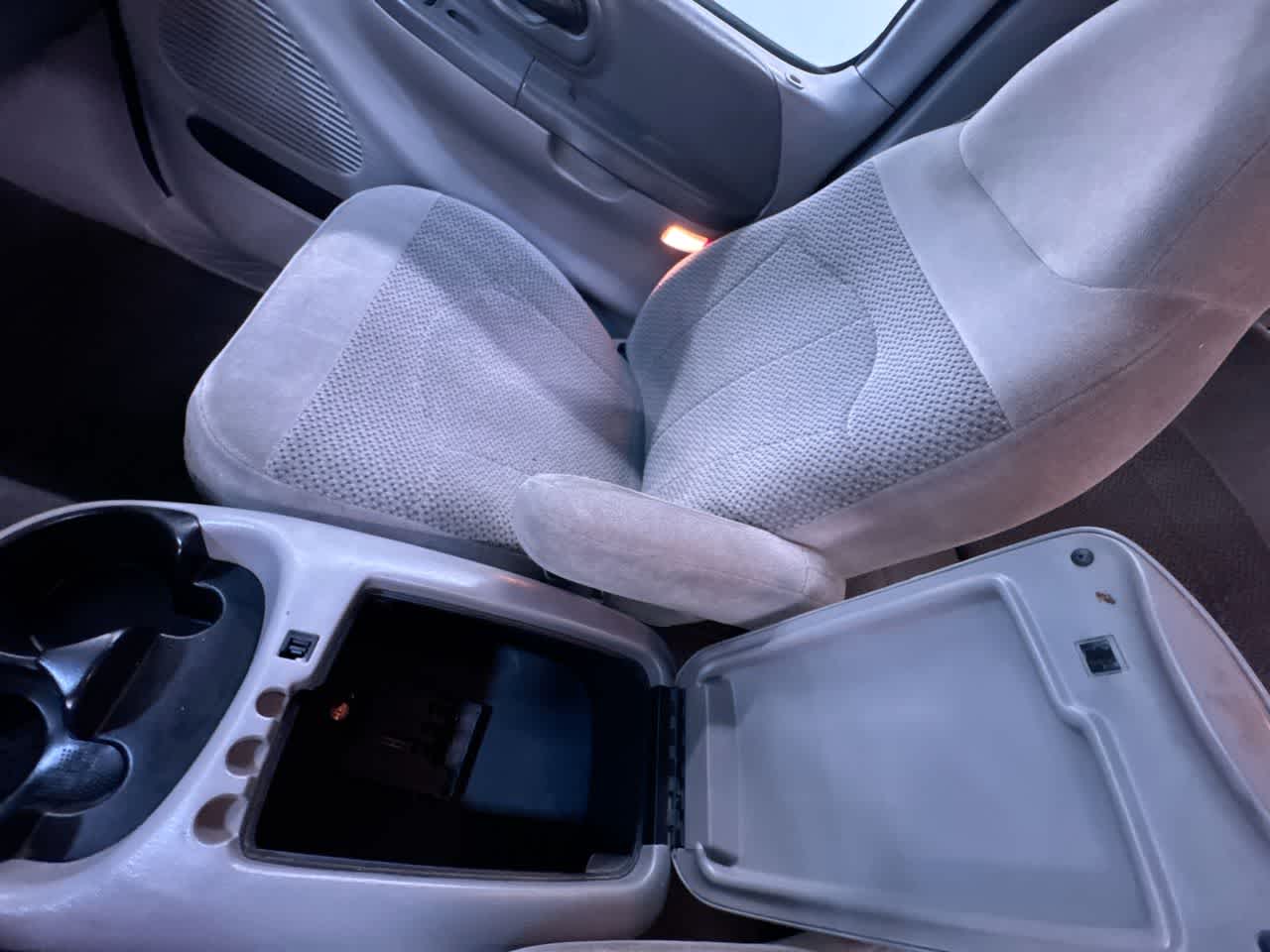 used 2000 Ford F-150 car, priced at $5,500