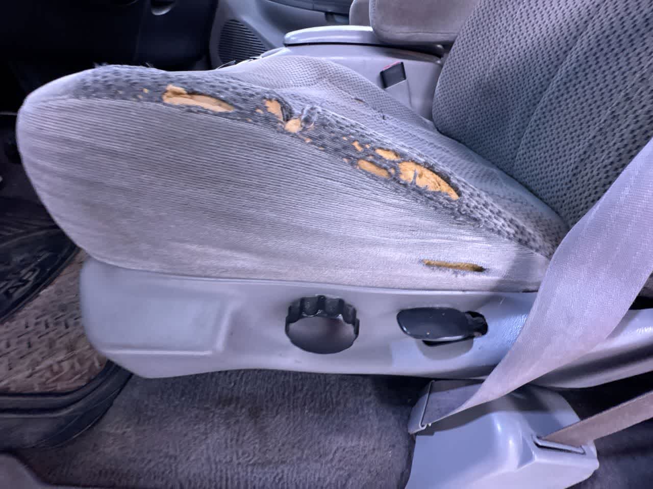 used 2000 Ford F-150 car, priced at $5,500