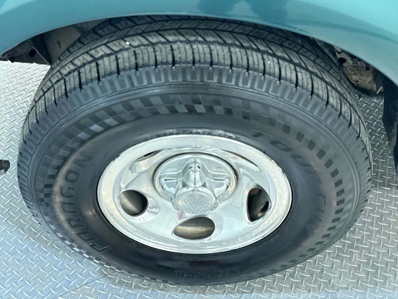 used 2000 Ford F-150 car, priced at $5,500