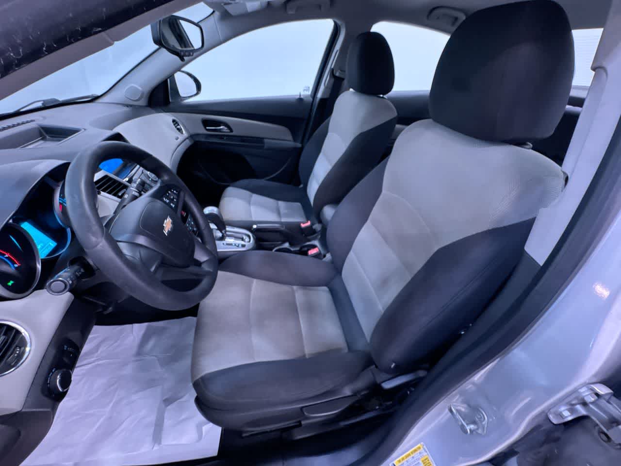 used 2014 Chevrolet Cruze car, priced at $8,248