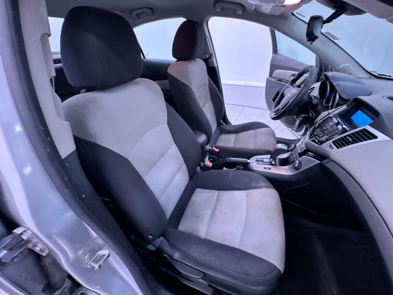used 2014 Chevrolet Cruze car, priced at $8,248