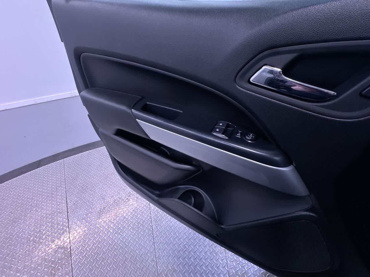 used 2022 Chevrolet Colorado car, priced at $21,123