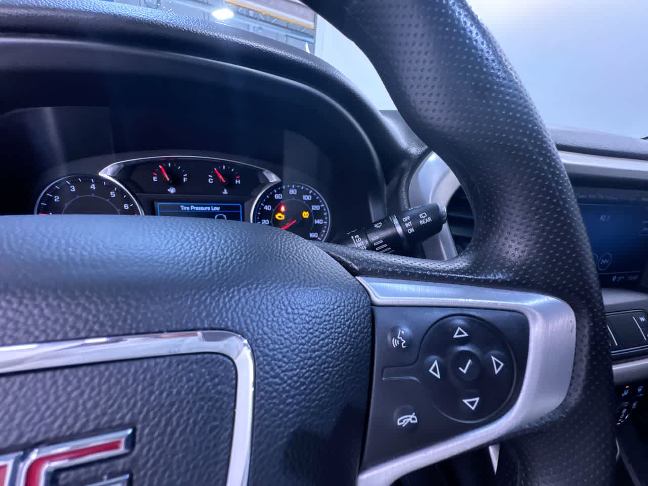 used 2023 GMC Acadia car, priced at $26,776