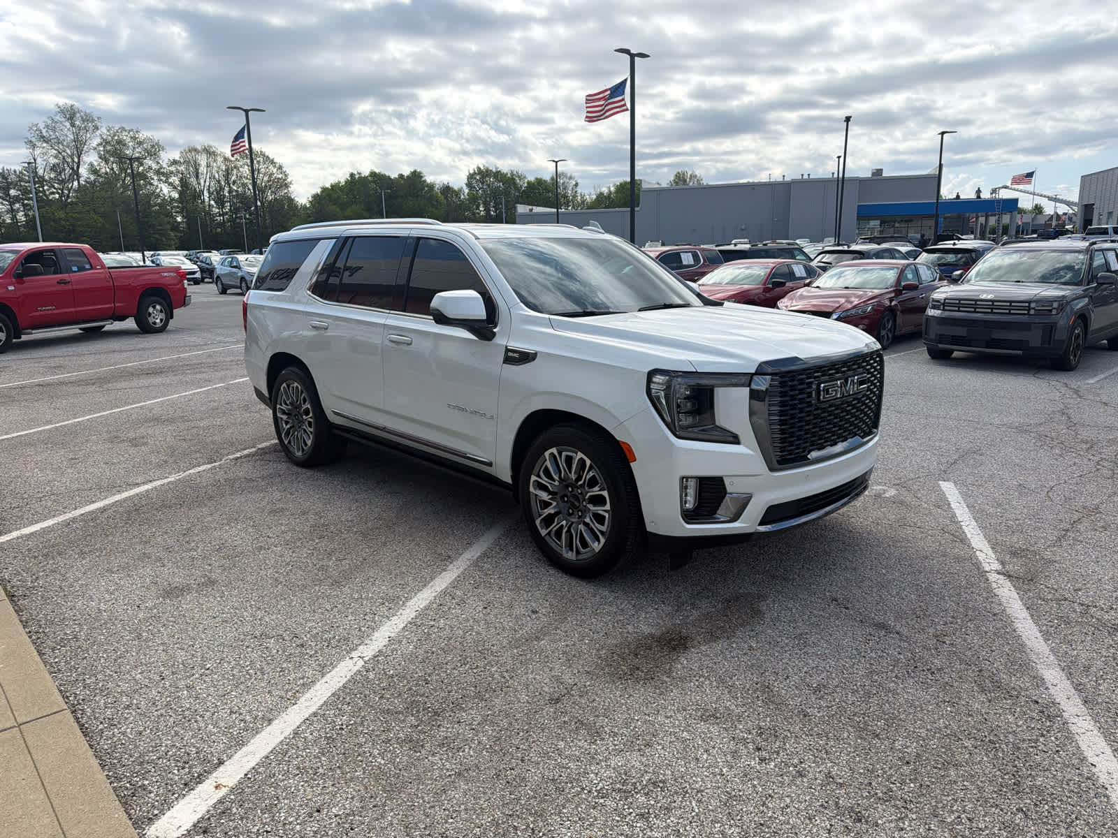 used 2024 GMC Yukon Denali Ultimate car, priced at $86,226