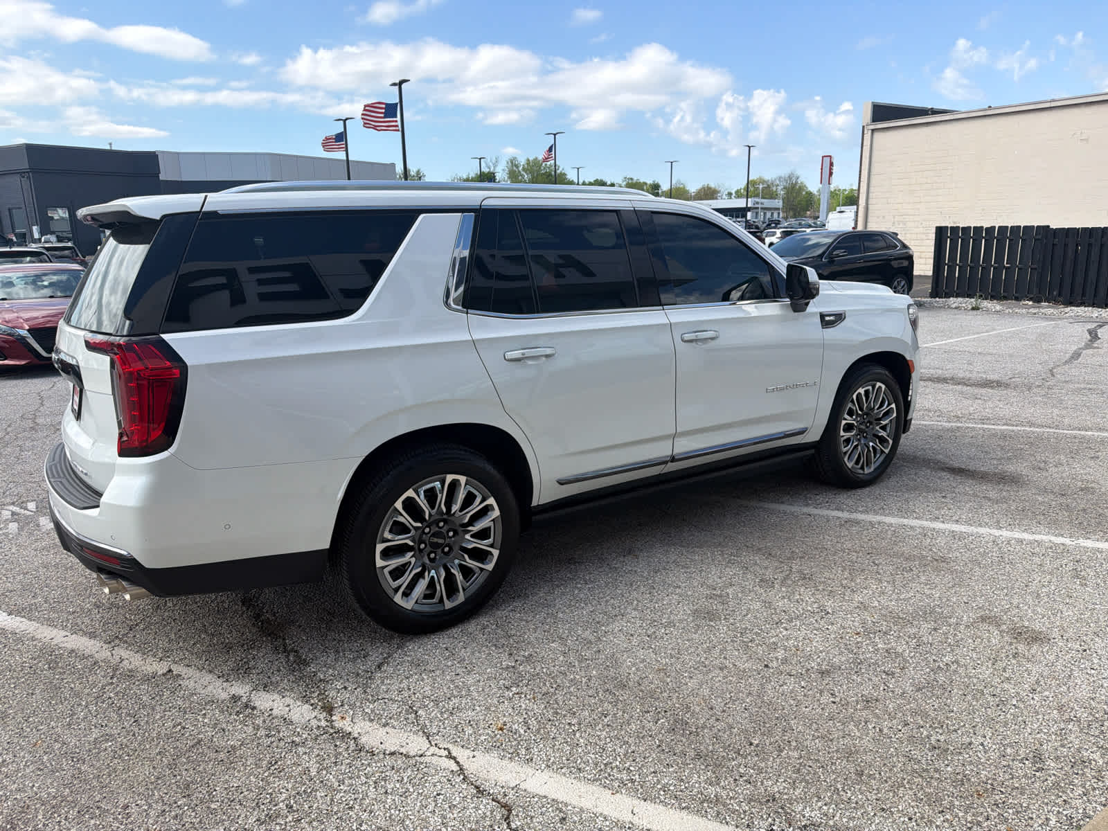 used 2024 GMC Yukon Denali Ultimate car, priced at $86,226