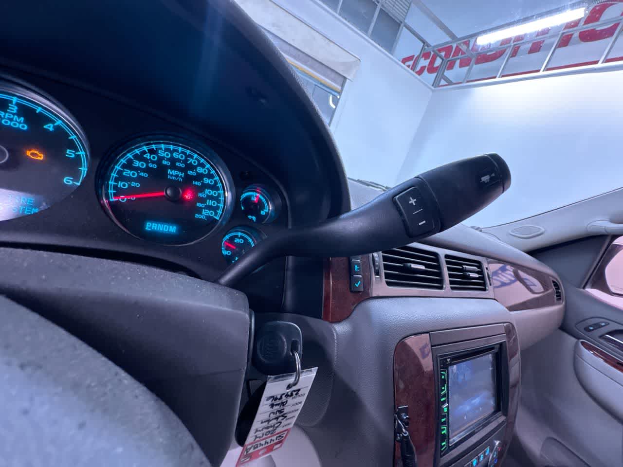 used 2014 Chevrolet Suburban car, priced at $5,150