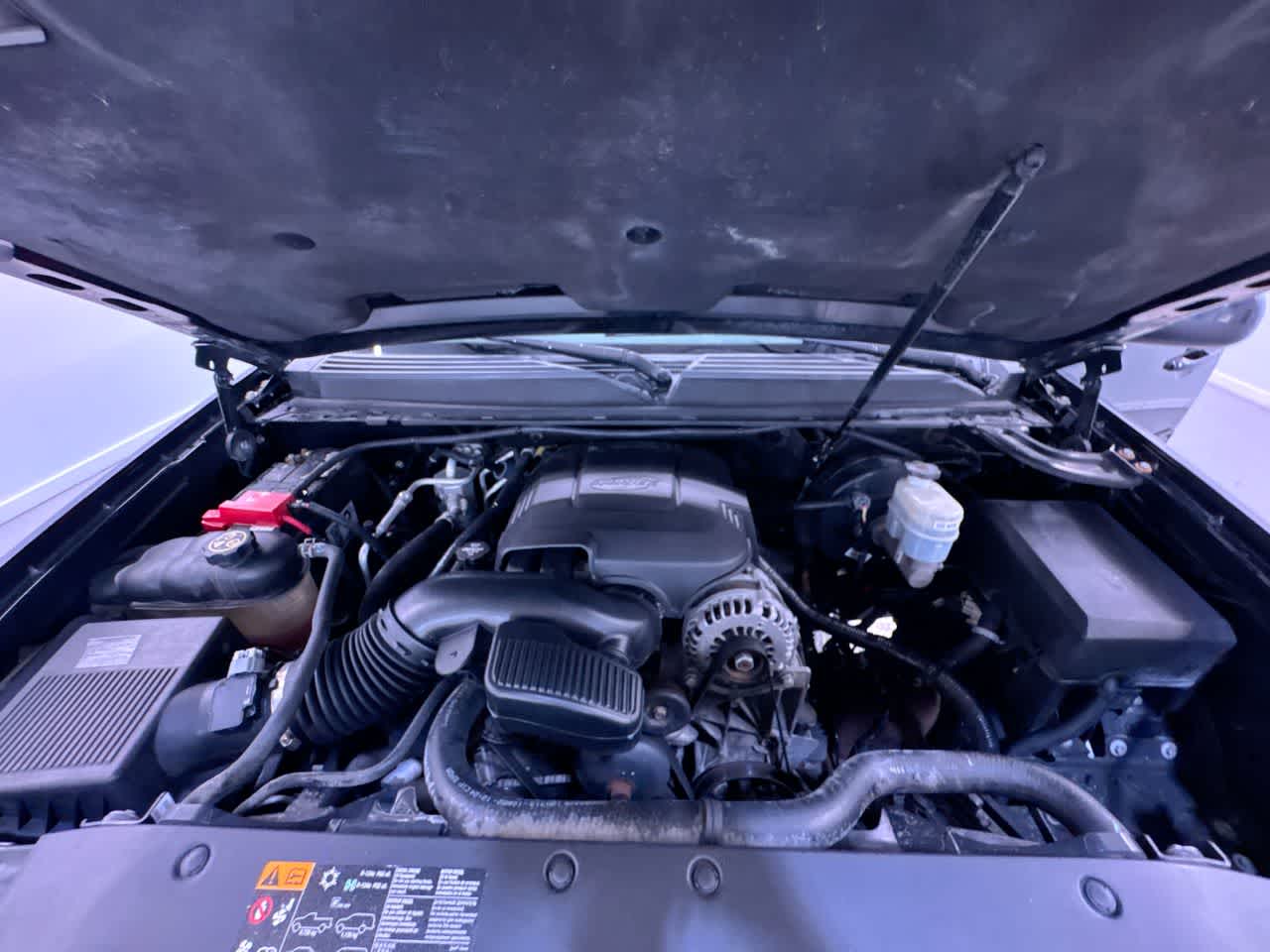 used 2014 Chevrolet Suburban car, priced at $5,150