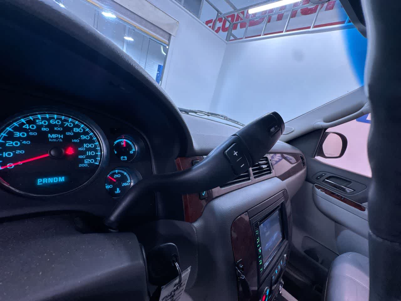 used 2014 Chevrolet Suburban car, priced at $5,150