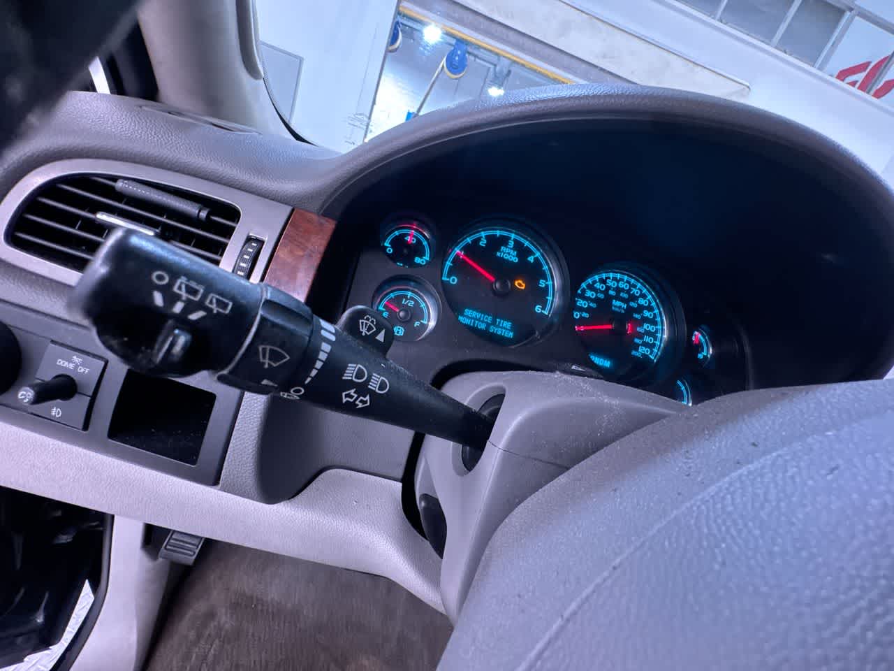 used 2014 Chevrolet Suburban car, priced at $5,150