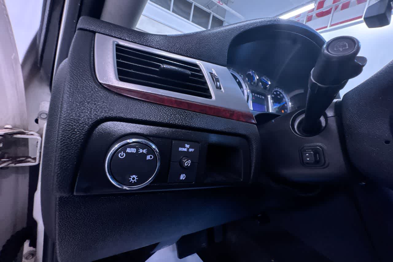 used 2009 Cadillac Escalade car, priced at $7,777