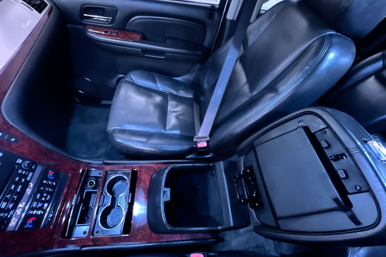 used 2009 Cadillac Escalade car, priced at $7,777