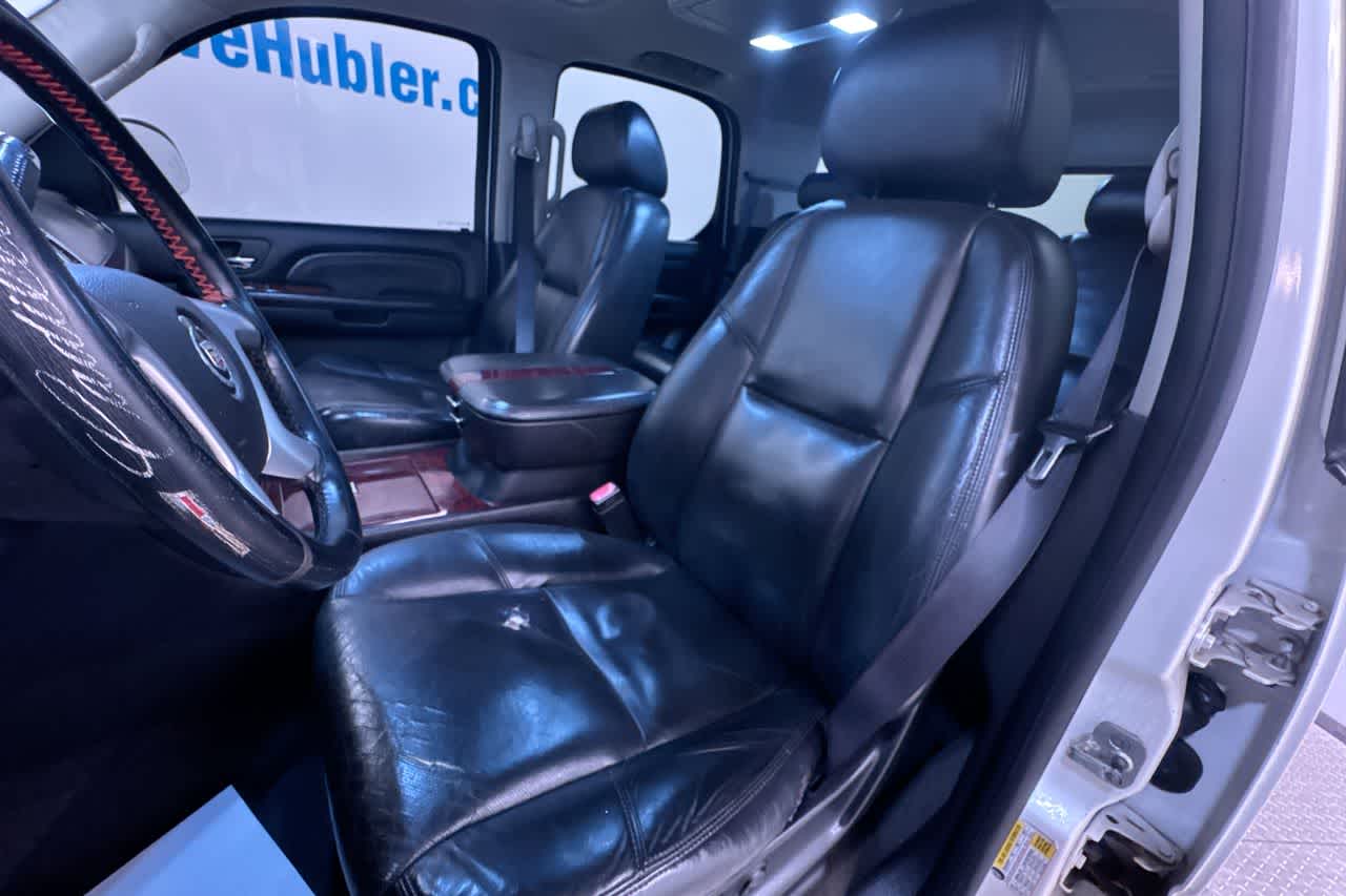 used 2009 Cadillac Escalade car, priced at $7,777