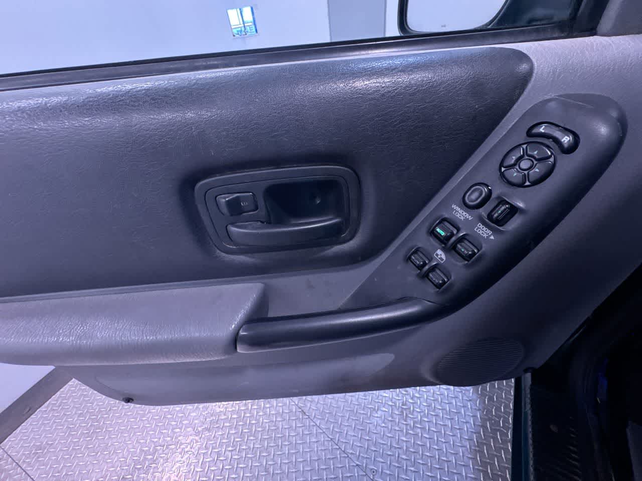 used 1998 Jeep Cherokee car, priced at $5,777