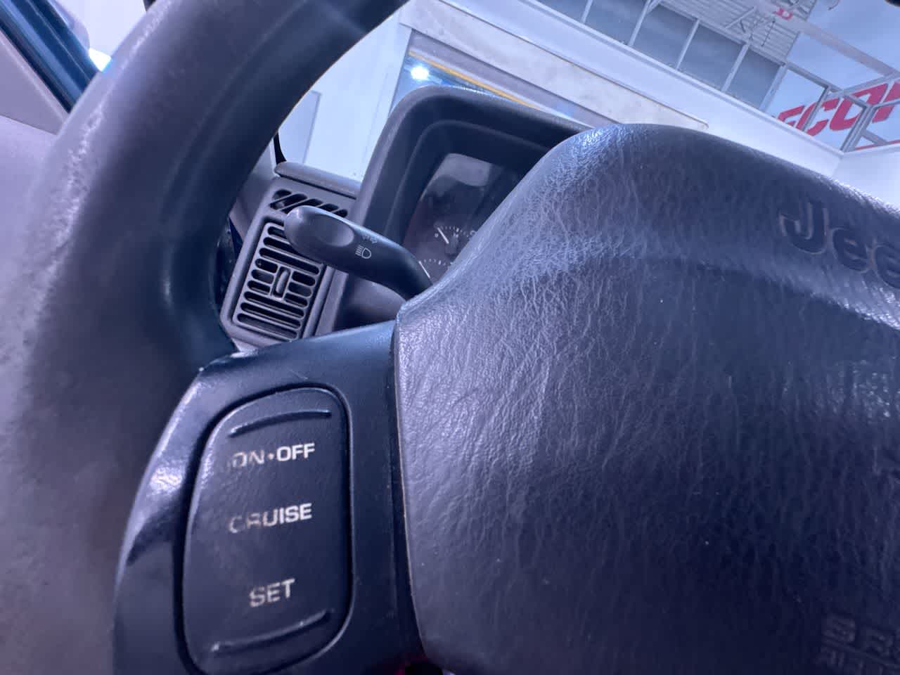 used 1998 Jeep Cherokee car, priced at $5,777