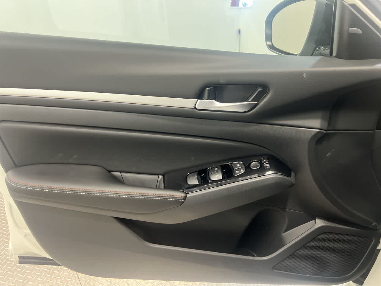 new 2025 Nissan Altima car, priced at $31,051