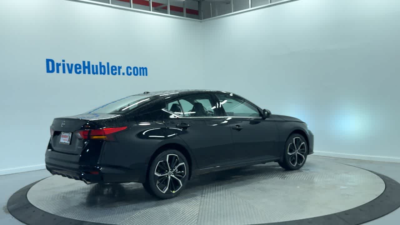 new 2025 Nissan Altima car, priced at $30,601