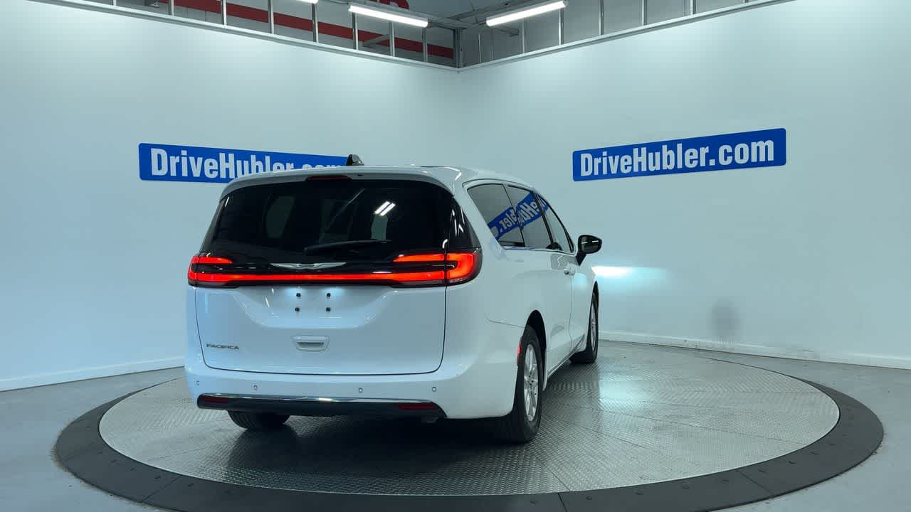 used 2024 Chrysler Pacifica car, priced at $26,777