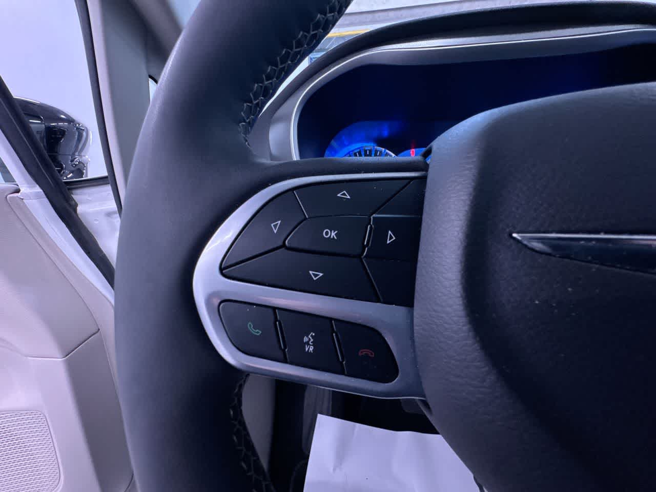 used 2024 Chrysler Pacifica car, priced at $26,777