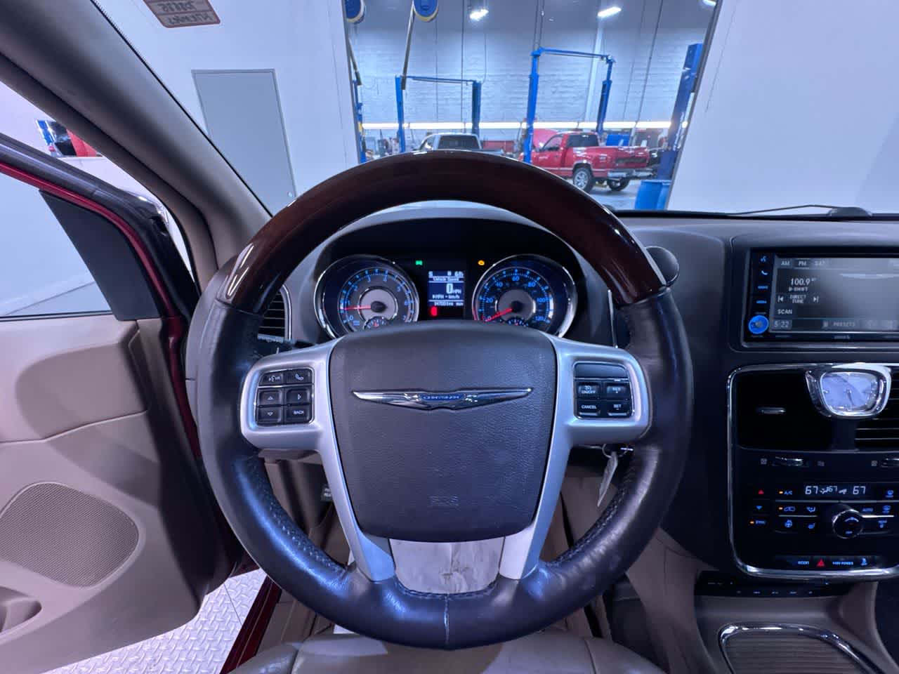 used 2015 Chrysler Town & Country car, priced at $8,897