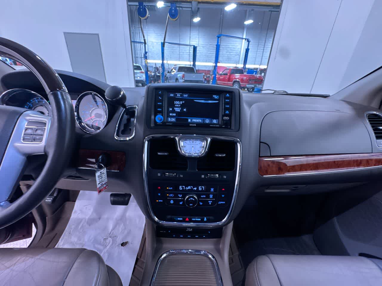 used 2015 Chrysler Town & Country car, priced at $8,897