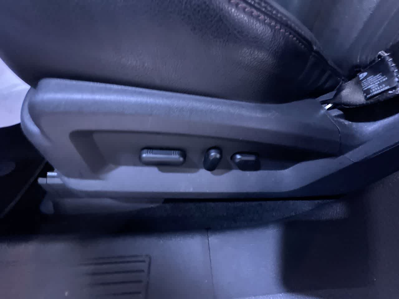 used 2011 Ford Edge car, priced at $7,777