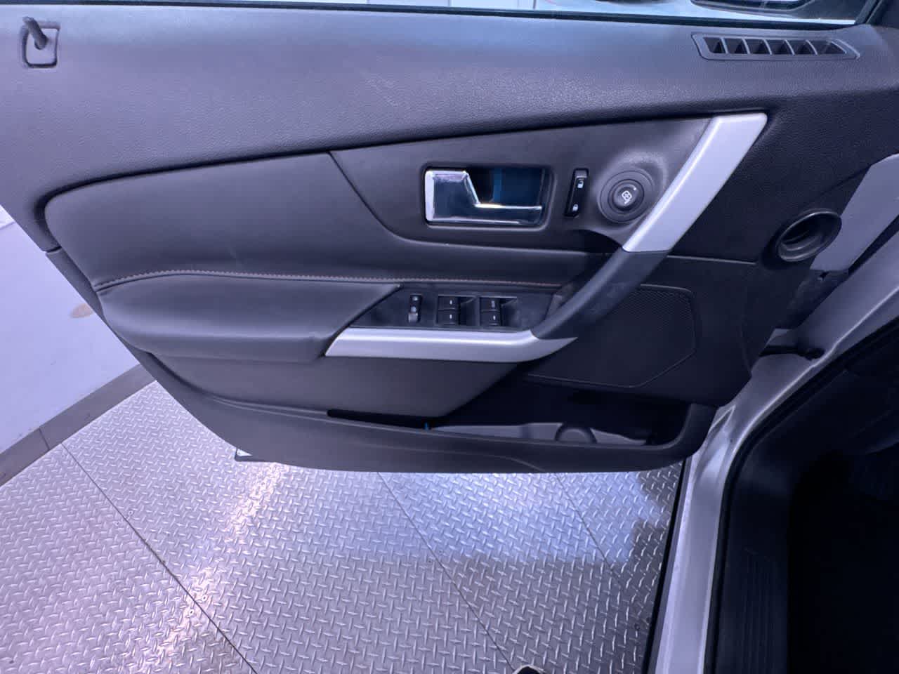 used 2011 Ford Edge car, priced at $7,777