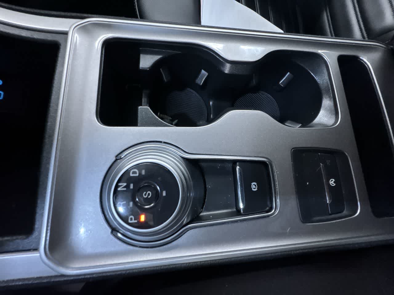 used 2024 Ford Edge car, priced at $19,777