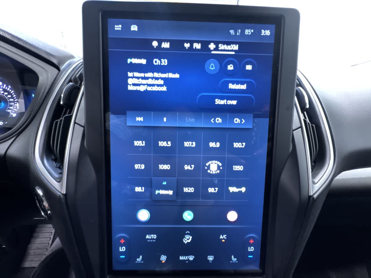 used 2024 Ford Edge car, priced at $19,777