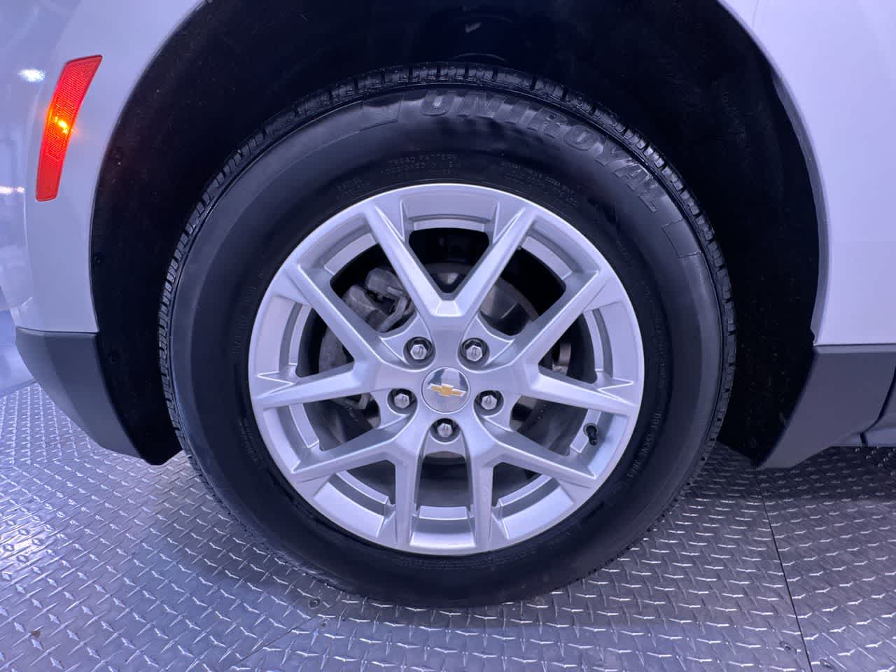 used 2022 Chevrolet Equinox car, priced at $17,293