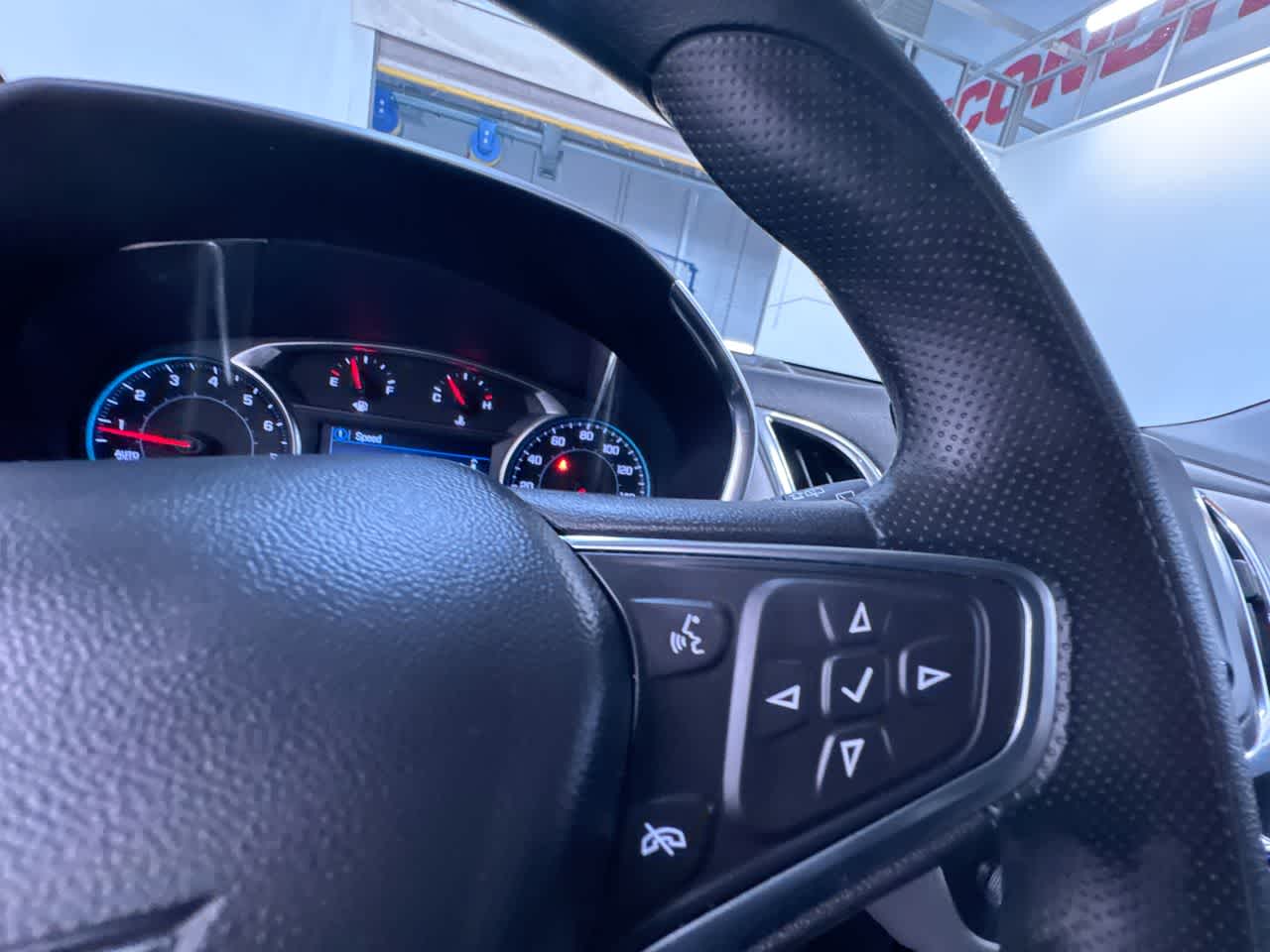 used 2024 Chevrolet Equinox car, priced at $17,777