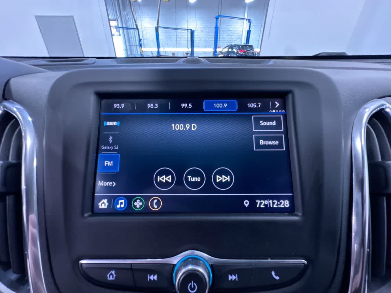 used 2020 Chevrolet Equinox car, priced at $16,026