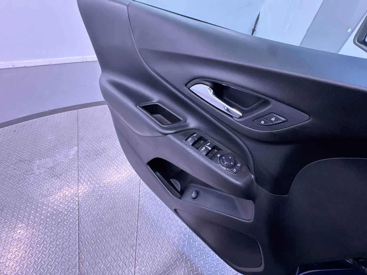 used 2020 Chevrolet Equinox car, priced at $16,026