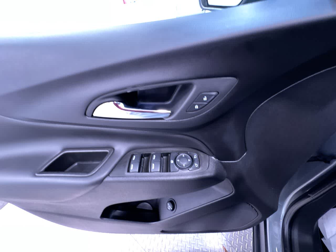 used 2024 Chevrolet Equinox car, priced at $18,777