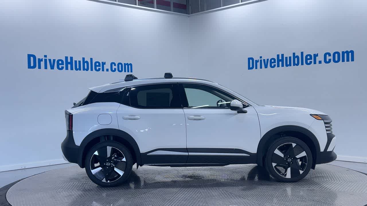 new 2025 Nissan Kicks car, priced at $27,405