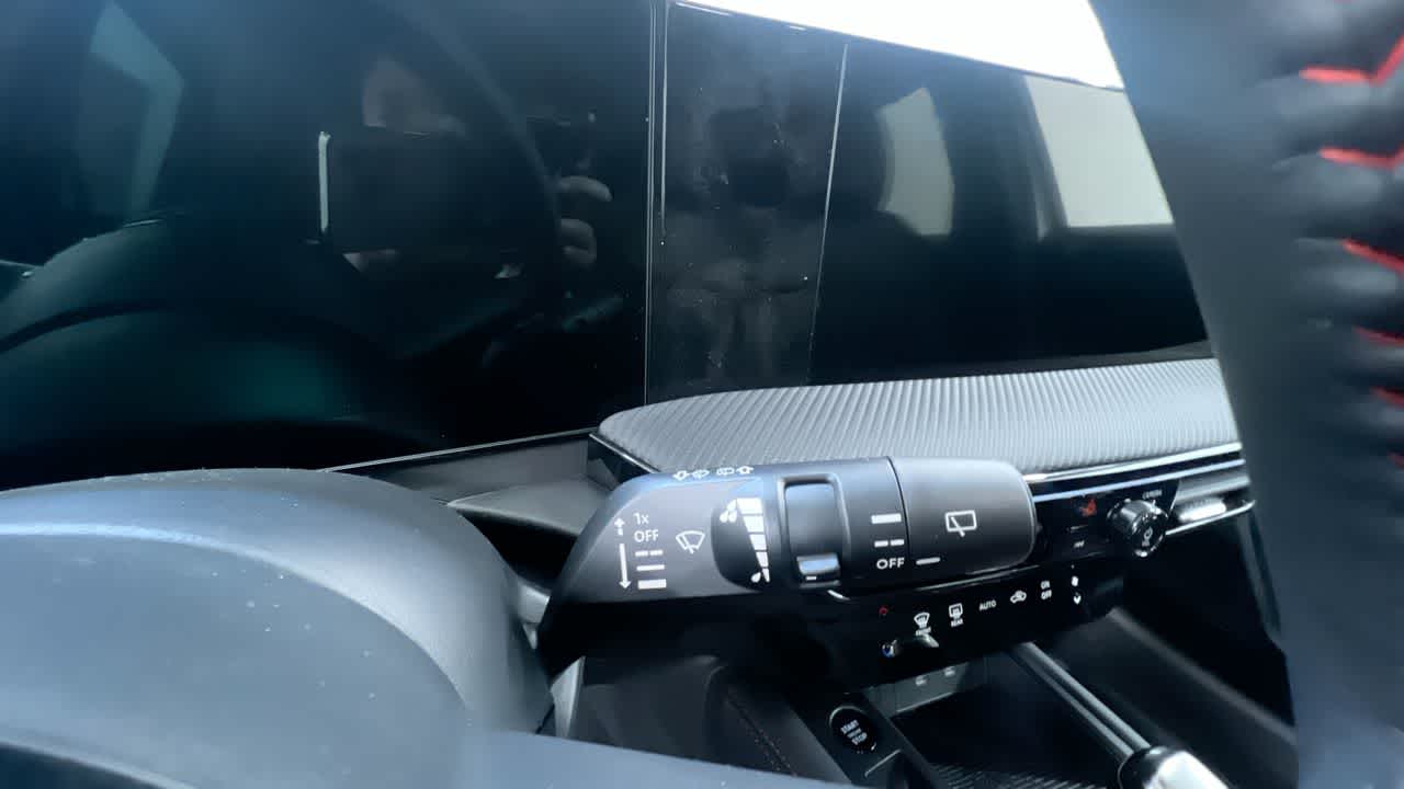 new 2025 Nissan Kicks car, priced at $27,405