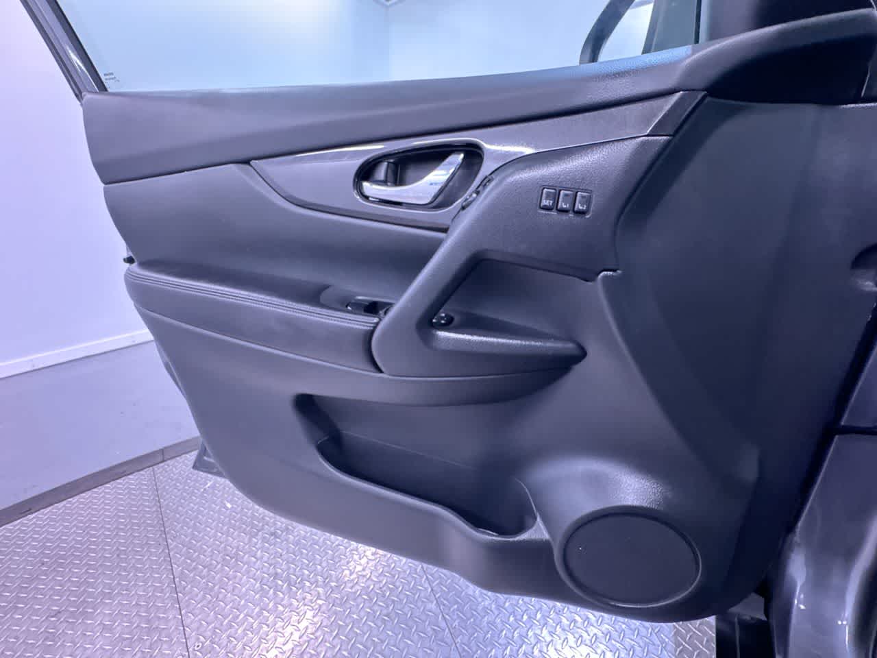 used 2018 Nissan Rogue car, priced at $13,777