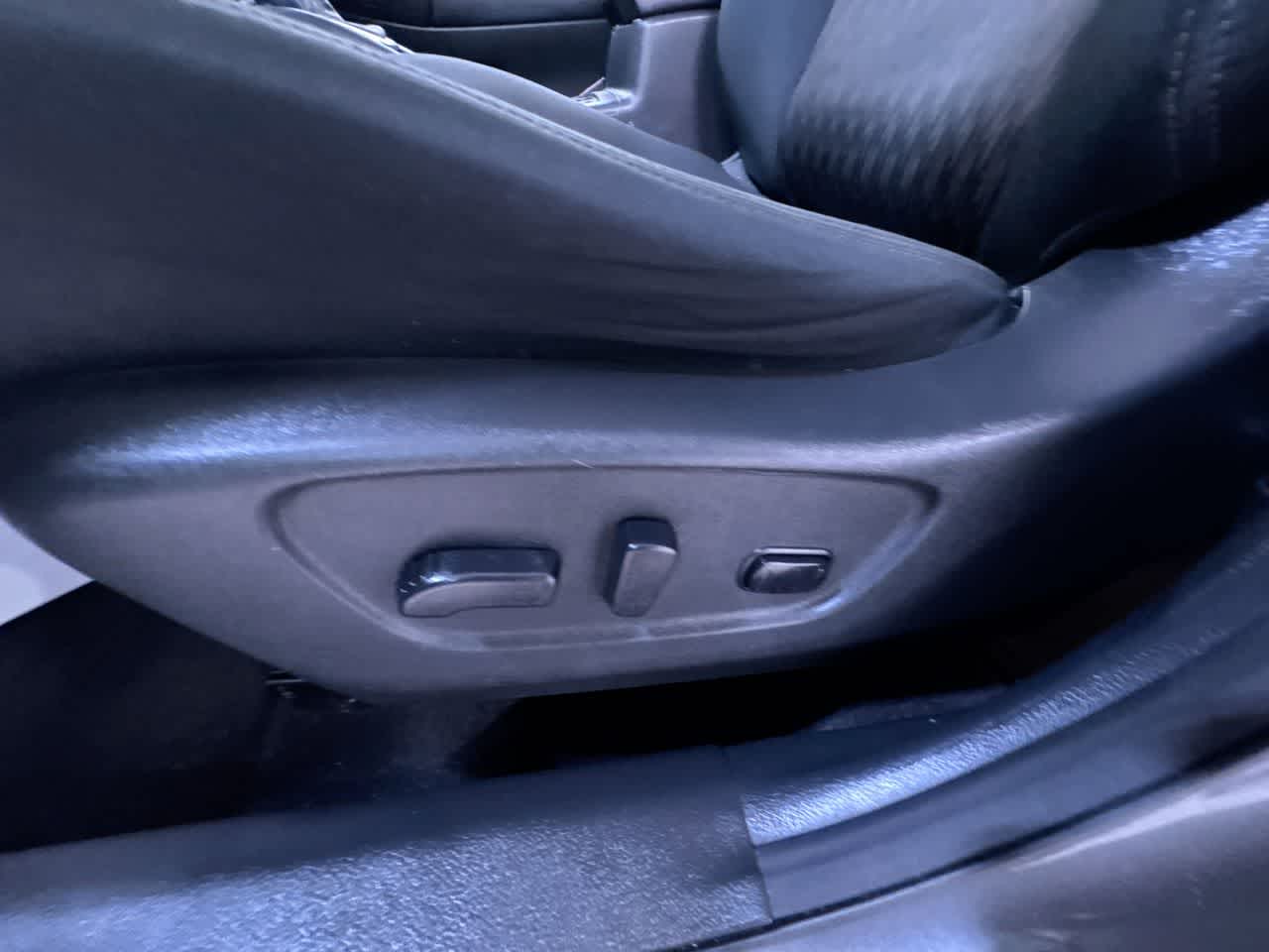 used 2018 Nissan Rogue car, priced at $13,777