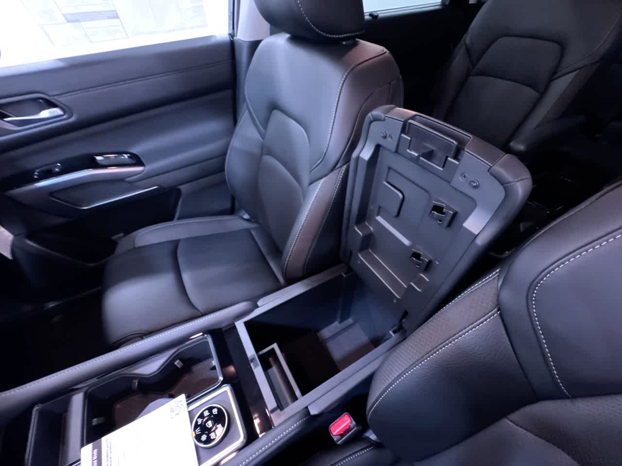 new 2026 Nissan Pathfinder car, priced at $45,992