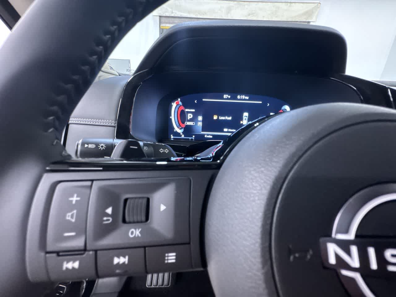 new 2025 Nissan Pathfinder car, priced at $48,920