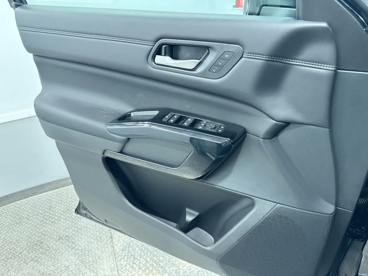 new 2026 Nissan Pathfinder car, priced at $50,270