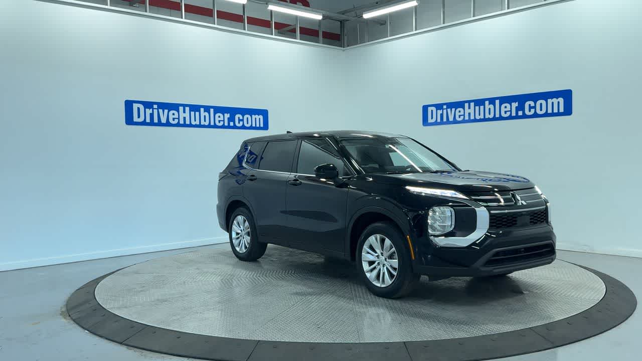 used 2025 Mitsubishi Outlander car, priced at $26,721