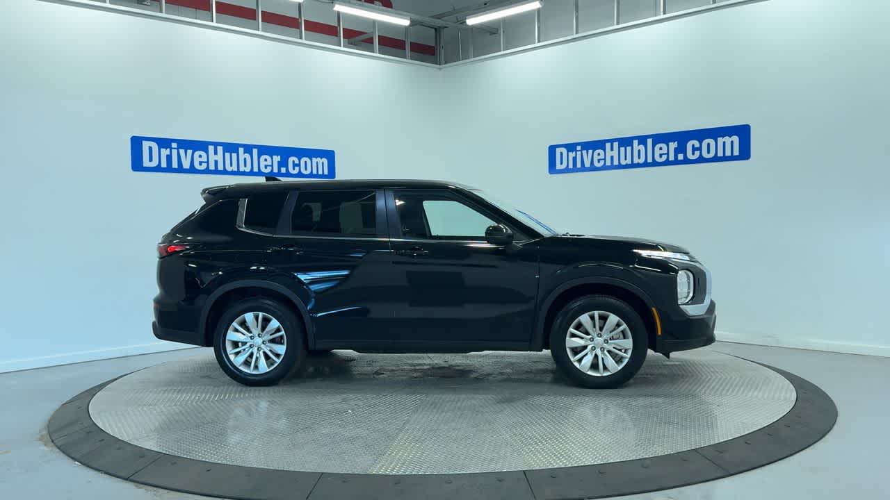 used 2025 Mitsubishi Outlander car, priced at $26,721