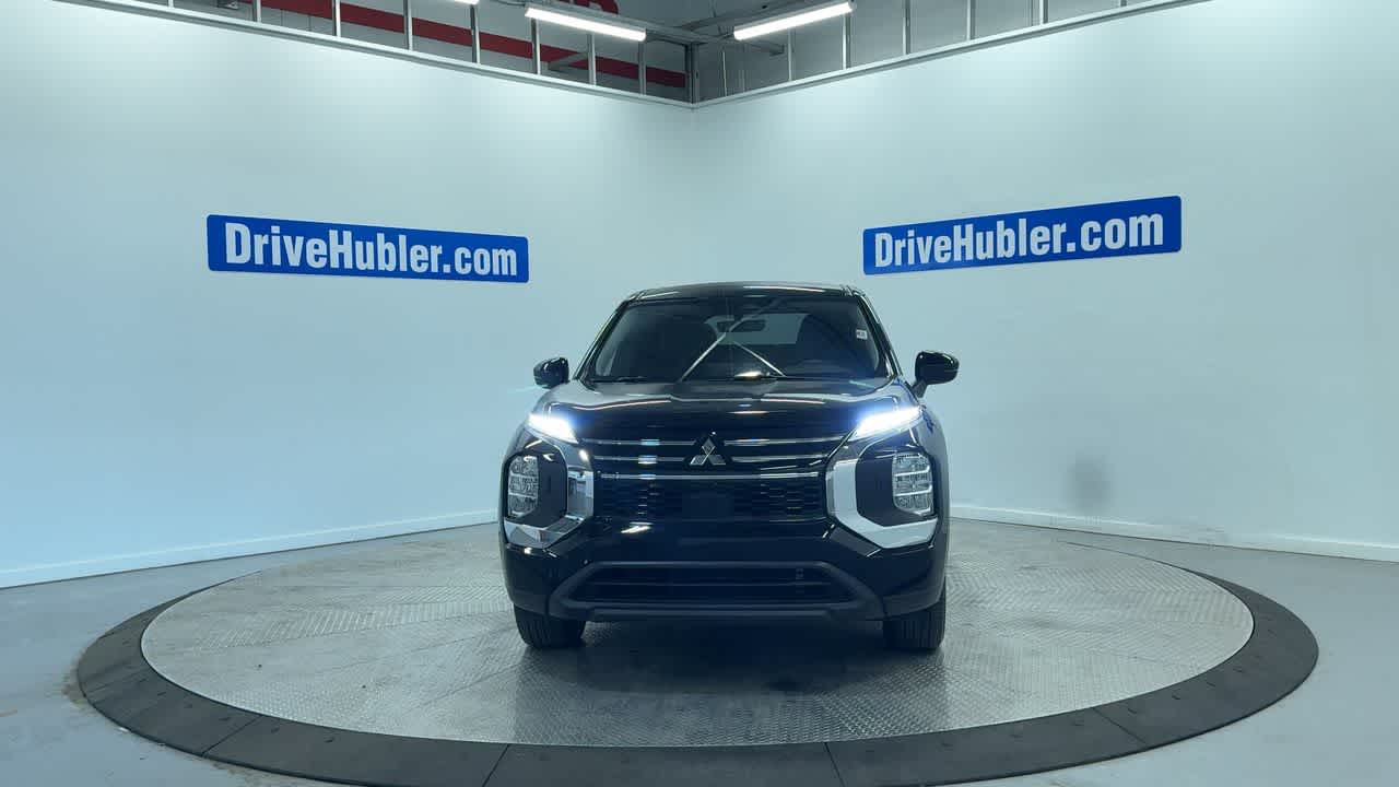 used 2025 Mitsubishi Outlander car, priced at $26,721