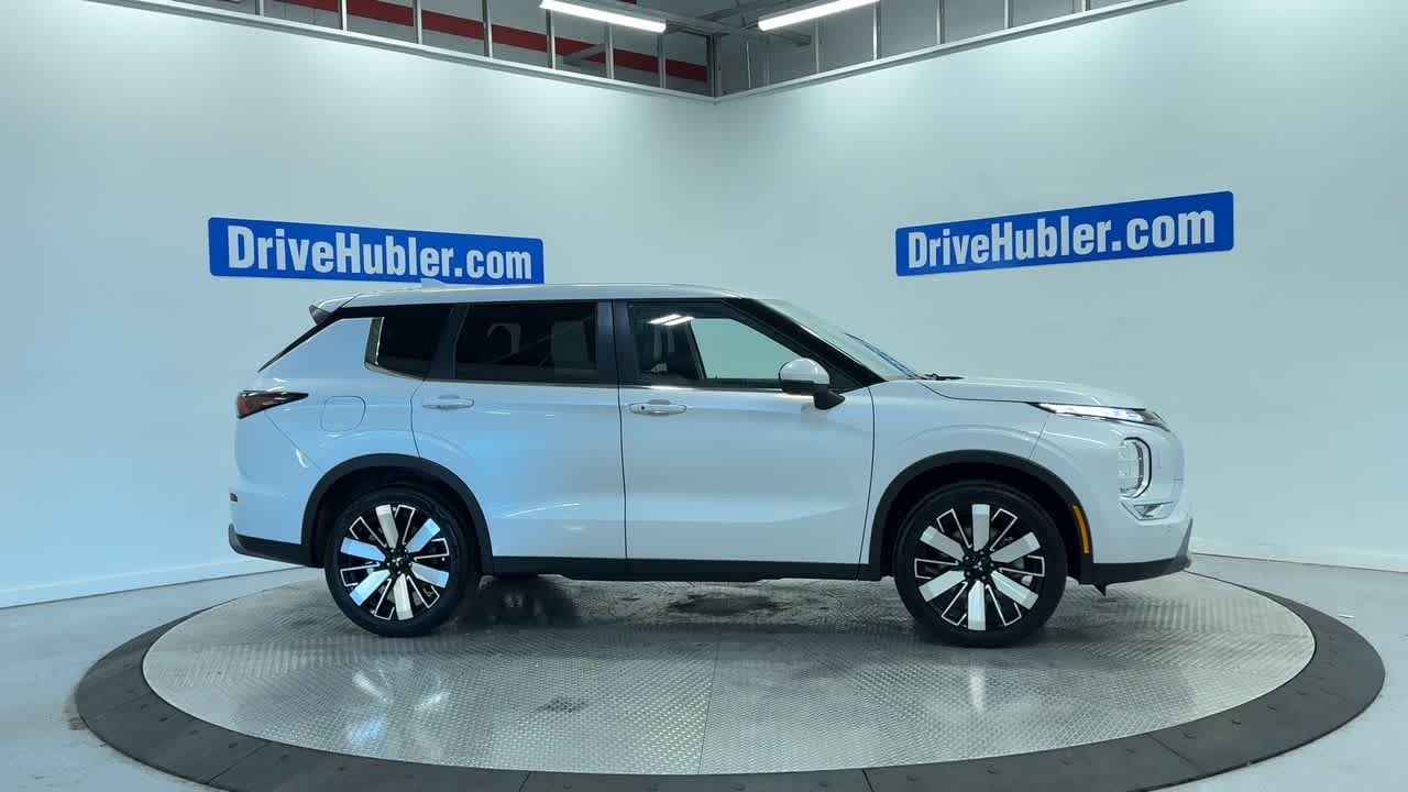 used 2025 Mitsubishi Outlander car, priced at $26,800