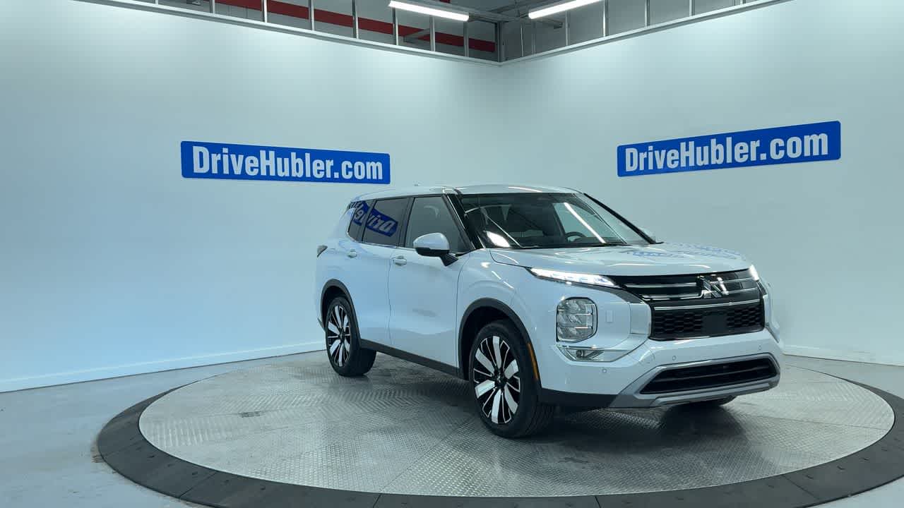 used 2025 Mitsubishi Outlander car, priced at $26,800