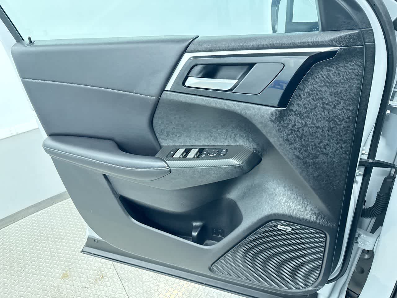 used 2025 Mitsubishi Outlander car, priced at $26,800