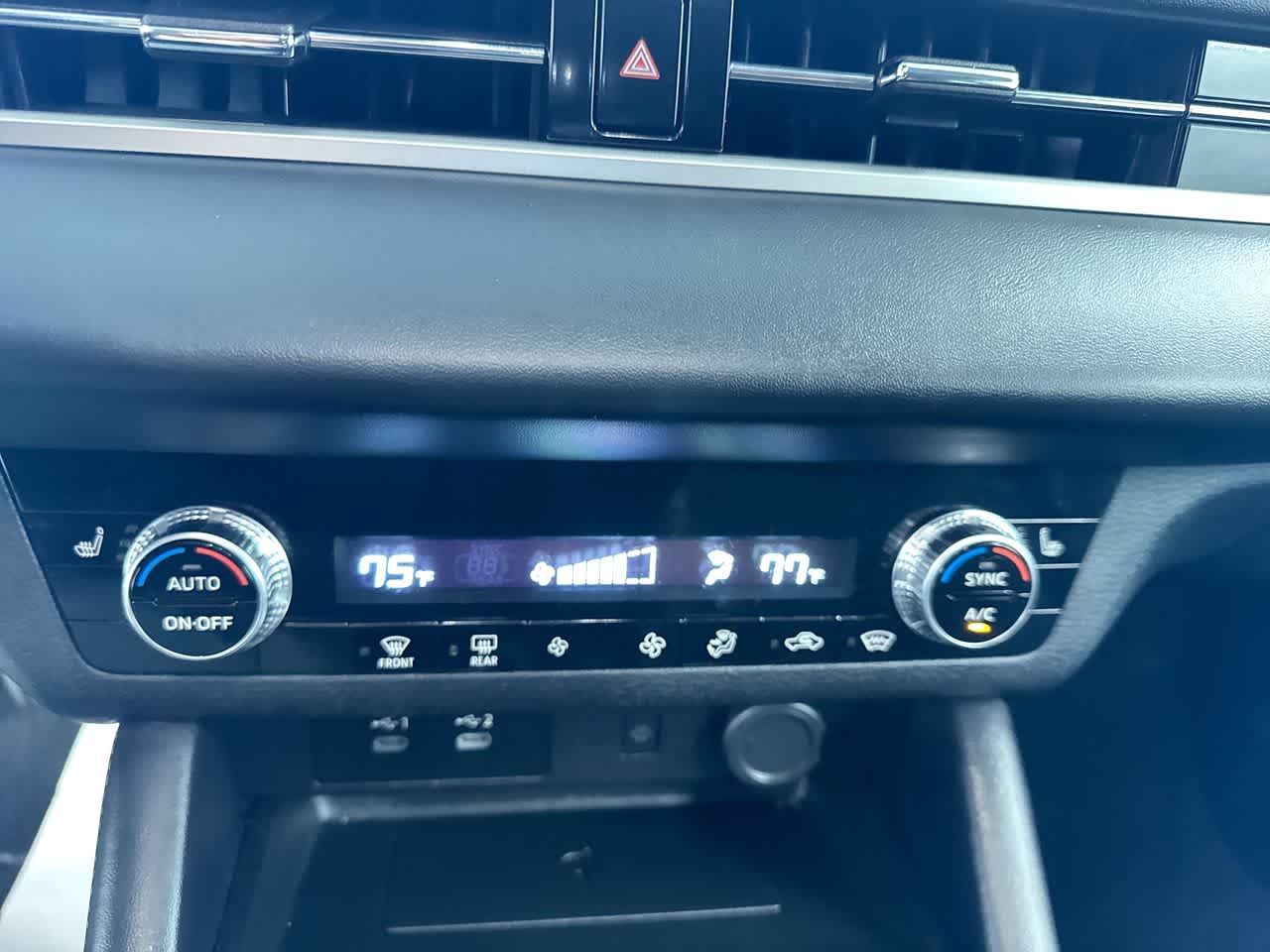 used 2025 Mitsubishi Outlander car, priced at $26,800