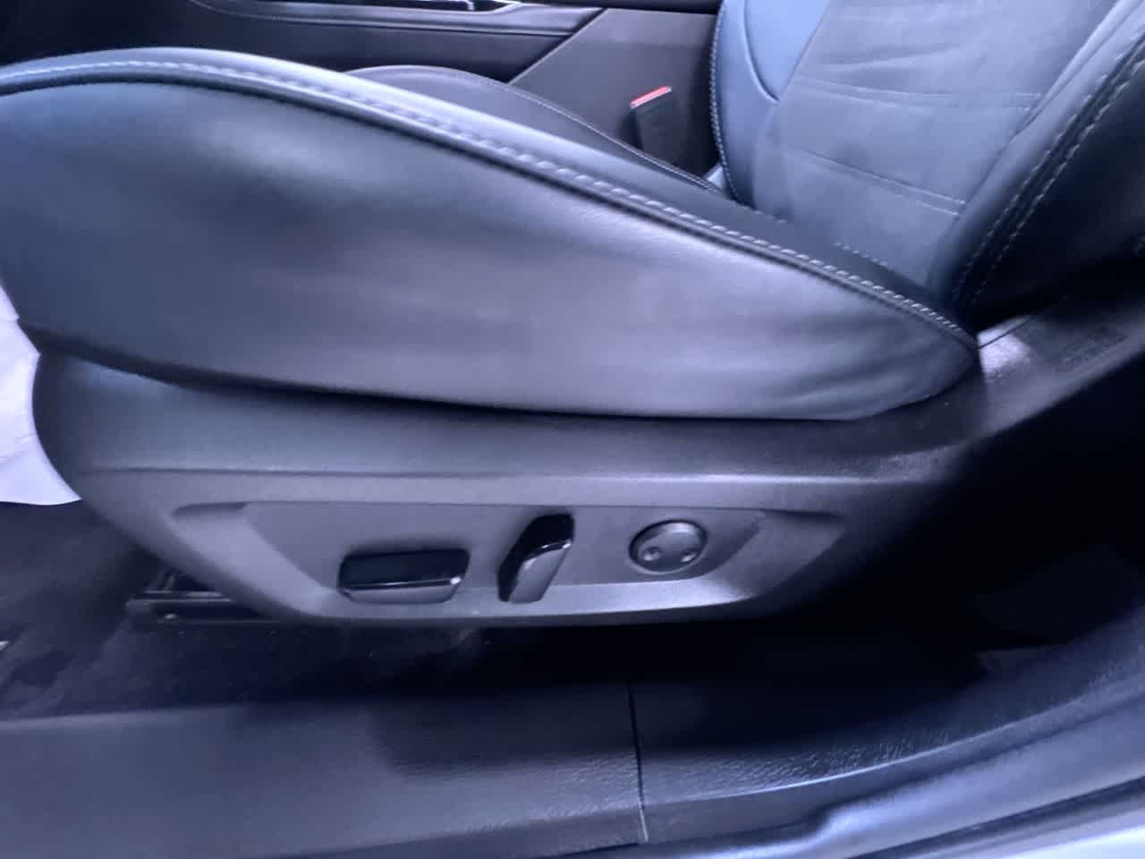 used 2025 Mitsubishi Outlander car, priced at $26,800