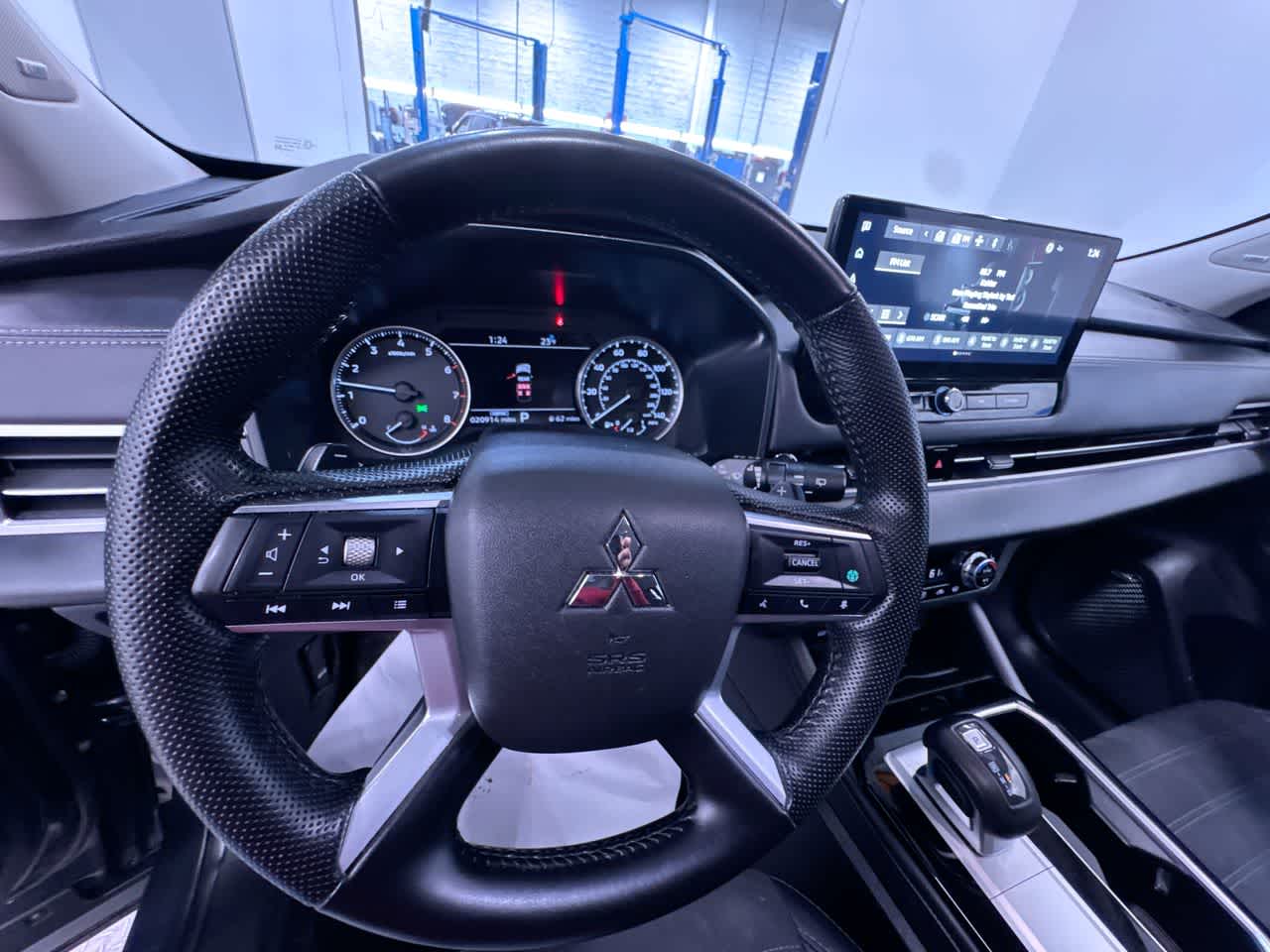 used 2025 Mitsubishi Outlander car, priced at $27,010